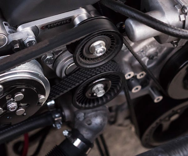 vez&eacute;rl&eacute;s csere